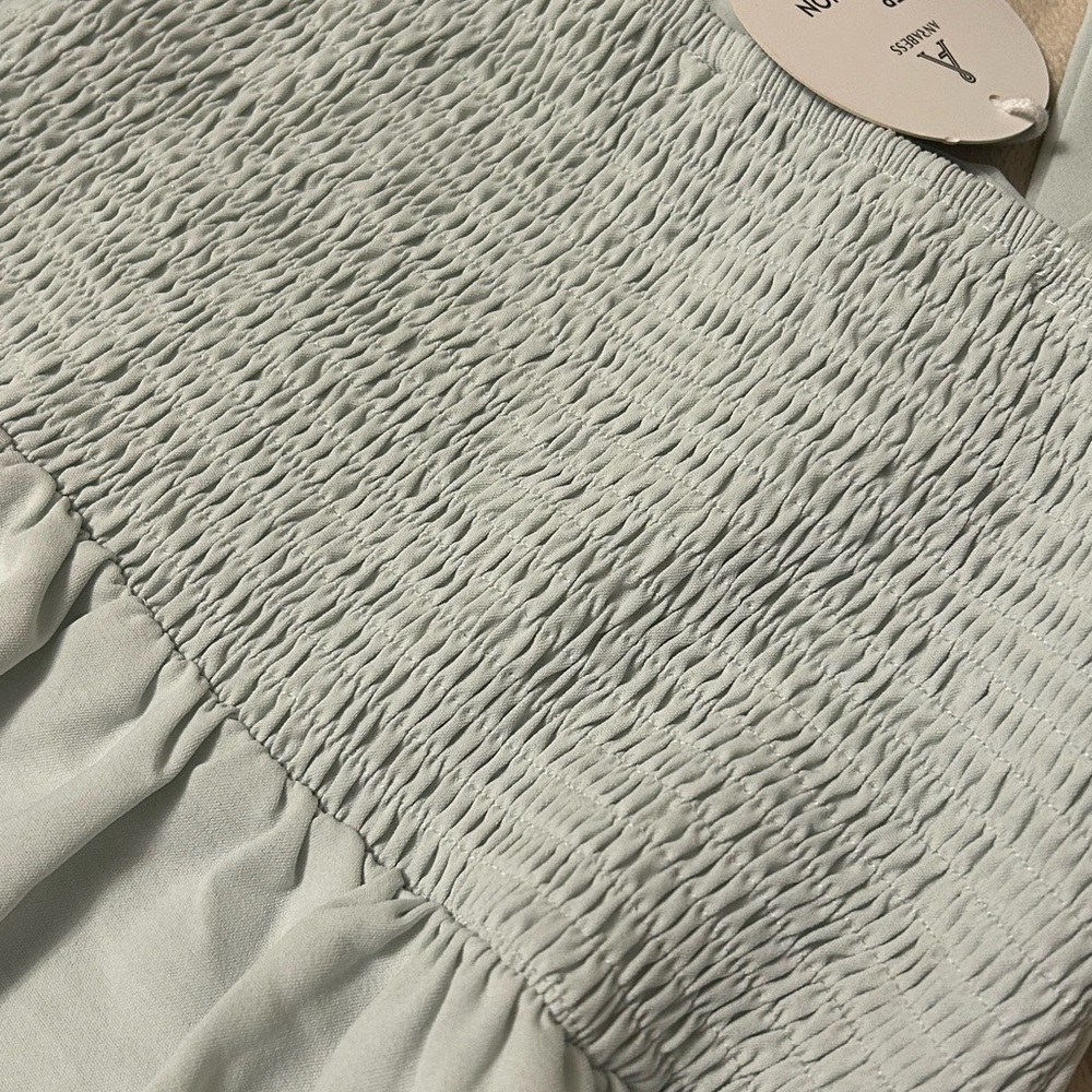 Elegant Midi Dress in Light Green (have 5) - Picture 10 of 10